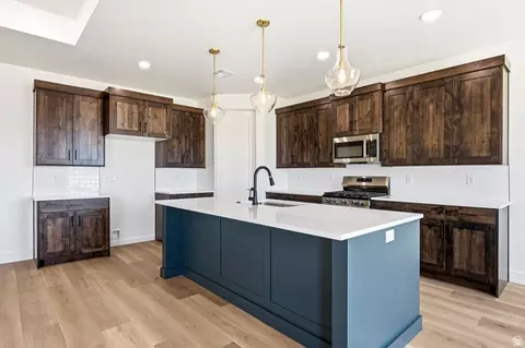 Kitchen - 5005 N 75 E, Enoch, UT 84720 photo 3 of 7