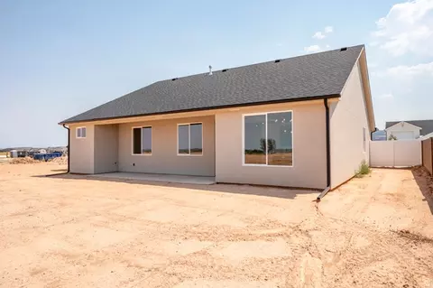 Exterior - 5005 N 75 E, Enoch, UT 84720 photo 4 of 8
