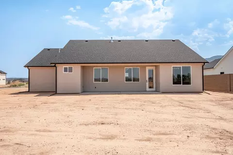 Exterior - 5005 N 75 E, Enoch, UT 84720 photo 2 of 8