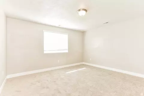 Bedroom - 3562 S Bridgeview Ln W, Syracuse, UT 84075 photo 1 of 8
