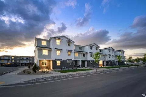 650 W Empress St #28, Santaquin, UT 84655