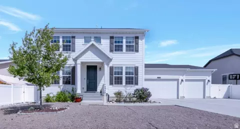 2949 S Graham Peak Dr, Magna, UT 84044