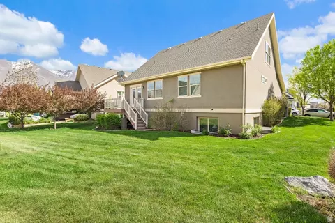 Exterior - 1965 W Silver Leaf Dr, Mapleton, UT 84664 photo 7 of 7