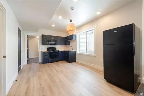 Kitchen - 4061 E Barton Creek Dr, Eagle Mountain, UT 84005 photo 3 of 3