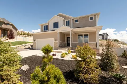 Exterior - 4061 E Barton Creek Dr, Eagle Mountain, UT 84005 photo 3 of 6