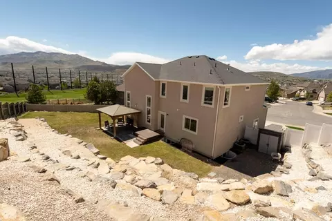 Exterior - 4061 E Barton Creek Dr, Eagle Mountain, UT 84005 photo 6 of 6