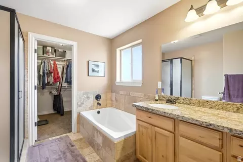 Bath - 1832 E Sunstone Way S, Vernal, UT 84078 photo 1 of 2