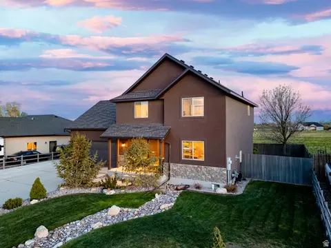 Exterior - 1832 E Sunstone Way S, Vernal, UT 84078 photo 7 of 7