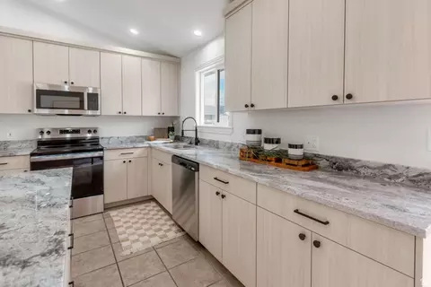 Kitchen - 3283 S 1500 W, Perry, UT 84302 photo 1 of 3