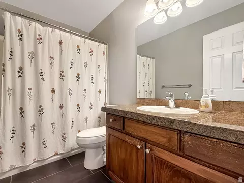 Bath - 78 E 2550 S, Clearfield, UT 84015 photo 2 of 3