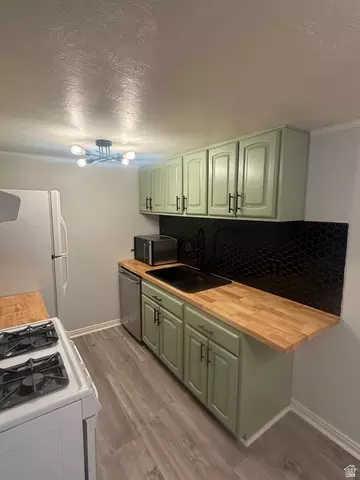 Kitchen - 723 E 3710 S, Millcreek, UT 84106 photo 1 of 1