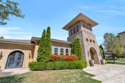 983 W 1055 N #812, Orem, UT 84057