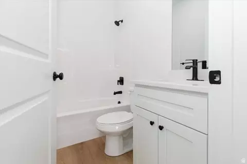 Bath - 314 N 200 W, Logan, UT 84321 photo 3 of 4