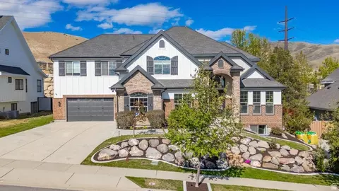 5362 Eagles View Dr, Lehi, UT 84043