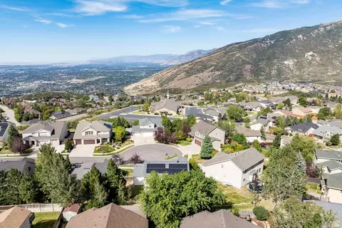 View/Area - 1930 E Aspen Leaf Pl, Draper, UT 84020 photo 13 of 16