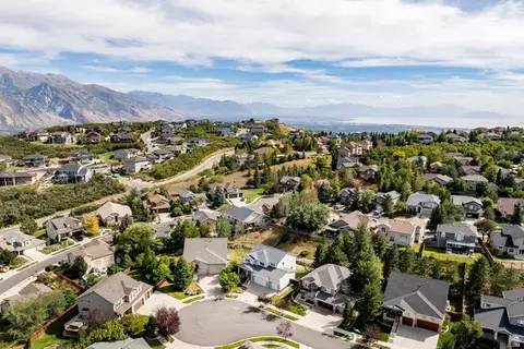 View/Area - 1930 E Aspen Leaf Pl, Draper, UT 84020 photo 15 of 16