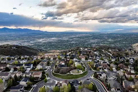 View/Area - 1930 E Aspen Leaf Pl, Draper, UT 84020 photo 8 of 11