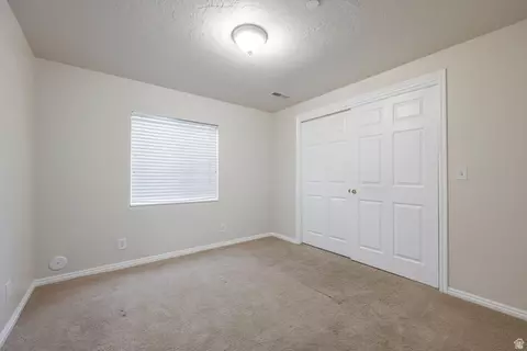 Bedroom - 1930 E Aspen Leaf Pl, Draper, UT 84020 photo 5 of 5