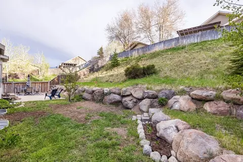 Exterior - 1930 E Aspen Leaf Pl, Draper, UT 84020 photo 5 of 6