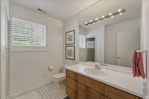 Bath - 740 W Quaking Aspen Dr S, Murray, UT 84123 photo 3 of 3