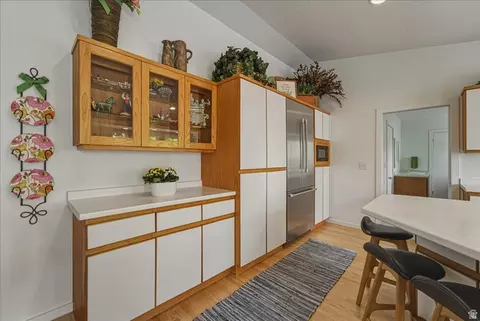Kitchen - 740 W Quaking Aspen Dr S, Murray, UT 84123 photo 7 of 8