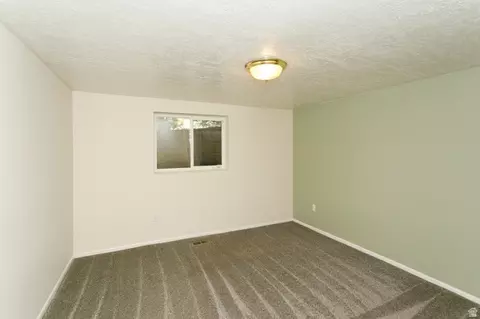 Bedroom - 1349 Madera Dr, Bountiful, UT 84010 photo 5 of 5