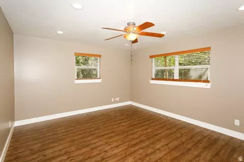 Bedroom - 1349 Madera Dr, Bountiful, UT 84010 photo 3 of 5
