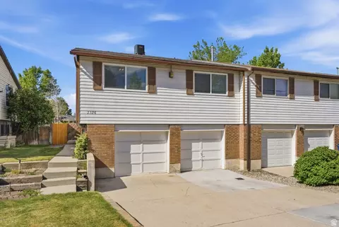 2326 W Heatherglen Dr, Taylorsville, UT 84129