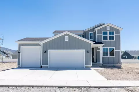 2242 E Granite Ln, Eagle Mountain, UT 84005