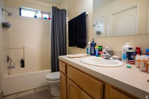 Bath - 133 N Pingree Ave, Ogden, UT 84404 photo 3 of 4