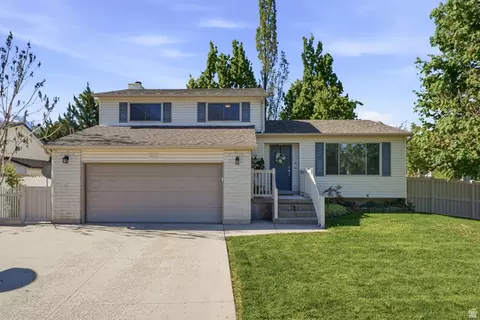 3162 E Candytuft St S, Cottonwood Heights, UT 84121