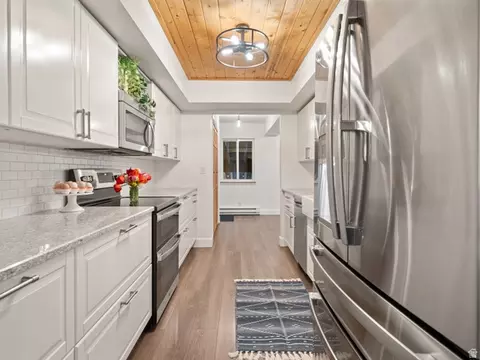 Kitchen - 3260 N River Dr E, Eden, UT 84310 photo 1 of 2
