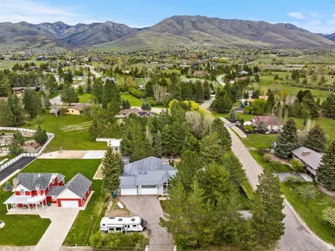 View/Area - 3260 N River Dr E, Eden, UT 84310 photo 1 of 2