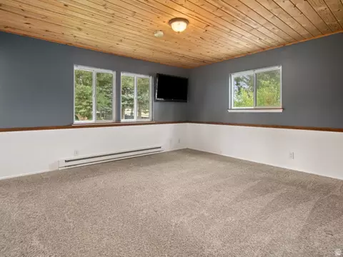 Living - 3260 N River Dr E, Eden, UT 84310 photo 8 of 11