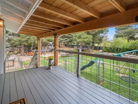Exterior - 3260 N River Dr E, Eden, UT 84310 photo 3 of 29