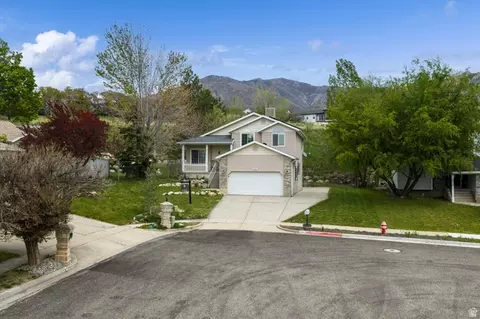 1362 E 5150 S, South Ogden, UT 84403