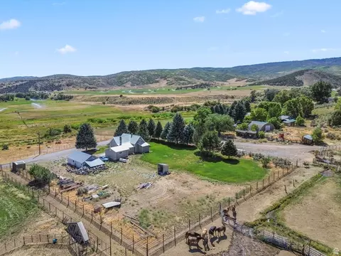 View/Area - 3983 Bennie Creek Rd, Birdseye, UT 84629 photo 3 of 5