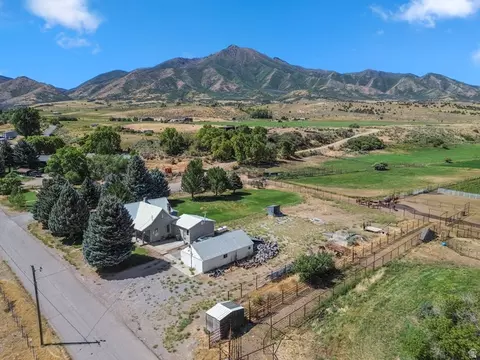View/Area - 3983 Bennie Creek Rd, Birdseye, UT 84629 photo 2 of 5