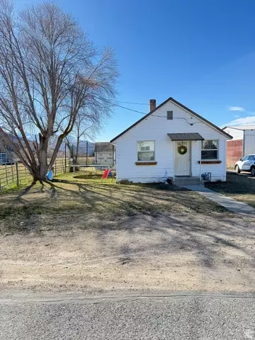 3224 S Daniels Rd, Daniel, UT 84032