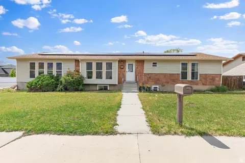 Exterior - 386 S 800 E, Orem, UT 84097 photo 2 of 3