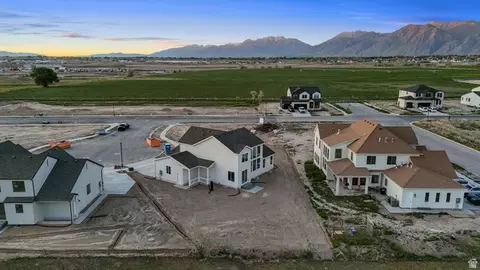 View/Area - 626 N 210 W, Salem, UT 84653 photo 3 of 5