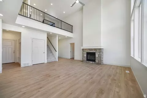Living - 626 N 210 W, Salem, UT 84653 photo 1 of 1