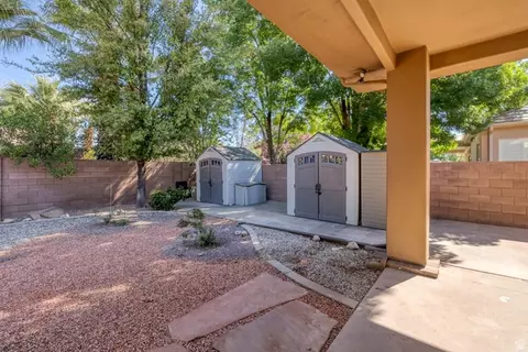Exterior - 445 E 1470 S, Washington, UT 84780 photo 7 of 10