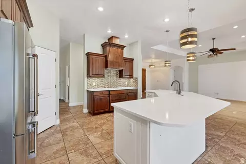 Kitchen - 445 E 1470 S, Washington, UT 84780 photo 2 of 5
