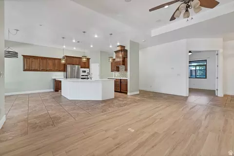 Living - 445 E 1470 S, Washington, UT 84780 photo 5 of 7
