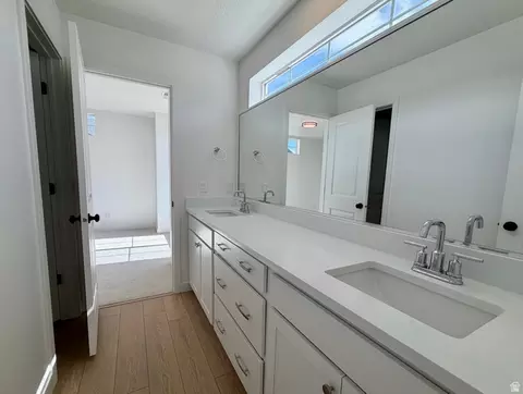 Bath - 2896 N Wander Ln #607, Eagle Mountain, UT 84005 photo 2 of 2