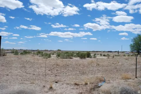 1015 W Ashby Rd, Delta, UT 84624 photo 2