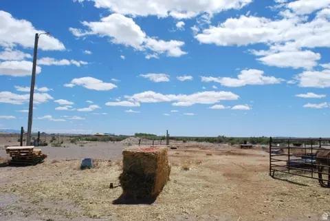 1015 W Ashby Rd, Delta, UT 84624 photo 6