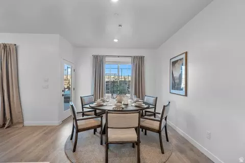 Dining - 2818 E Corral Dr #3030, Washington, UT 84780 photo 1 of 2