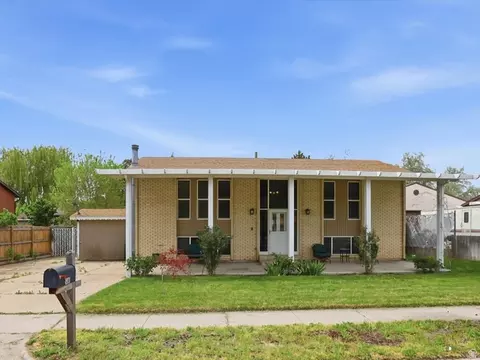 4931 S 2825 W, Roy, UT 84067